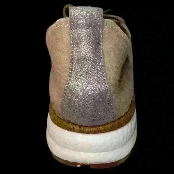 OTBT Courier Sneaker Wool Blend.   Like New Condition.  No wear on bottoms.  8.5 - Picture 5 of 12